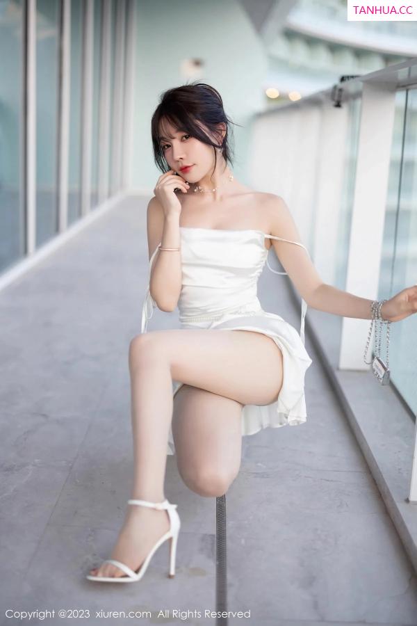 陈芝 芝芝Booty [XiuRen]高清写真图 2023.12.29 No.7889 徐莉芝Booty 丝袜美腿第19张图片
